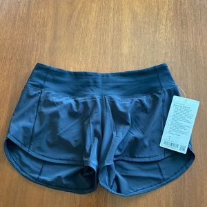 Lululemon Speed Up Short 4” size 4 New With Tag